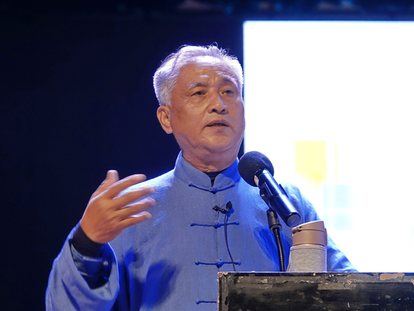 钟振山老师开讲武氏太极拳.jpg 2018年广州市太极拳协会学术讲座成功举行太极拳名家钟振山大师开讲武氏太极拳受瞩目
